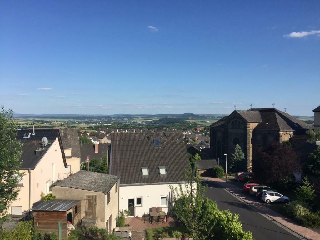 Ferienwohnungen Pellenzblick - Wohnen Auf Zeit - Nickenich Kültér fotó